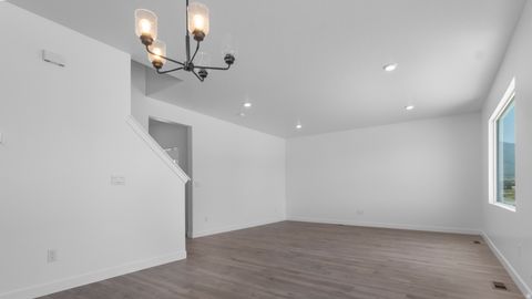 Tiny photo for 1563 E 960 N #200, Salem, UT 84653 (MLS # 2127343)