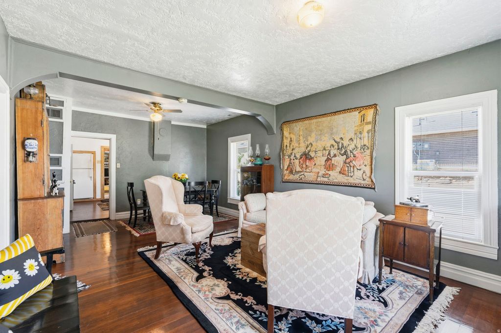 Photo of 499 W CENTER ST, Marysvale, UT 84750 (MLS # 2155011)