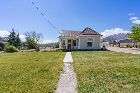 Photo of 499 W CENTER ST, Marysvale, UT 84750 (MLS # 2155011)