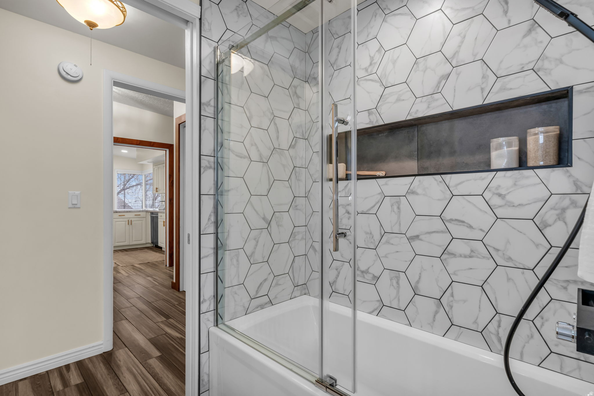 HOLLADAY HILLS - Residential