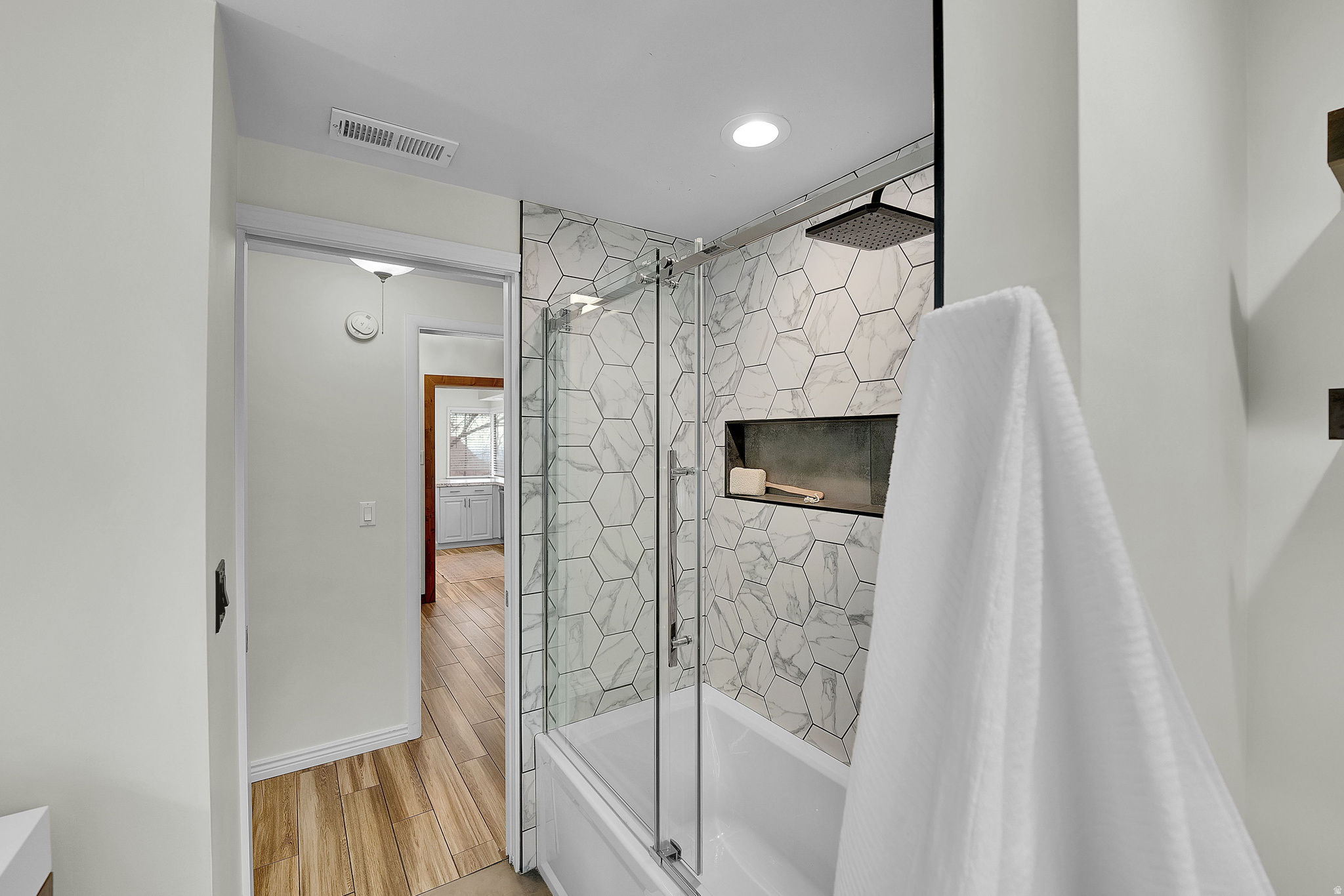 HOLLADAY HILLS - Residential