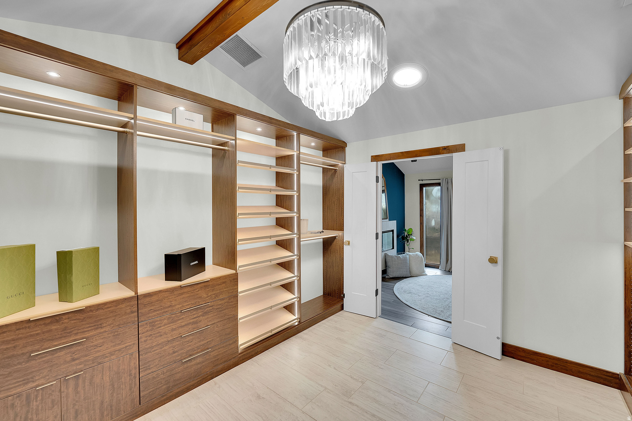 HOLLADAY HILLS - Residential