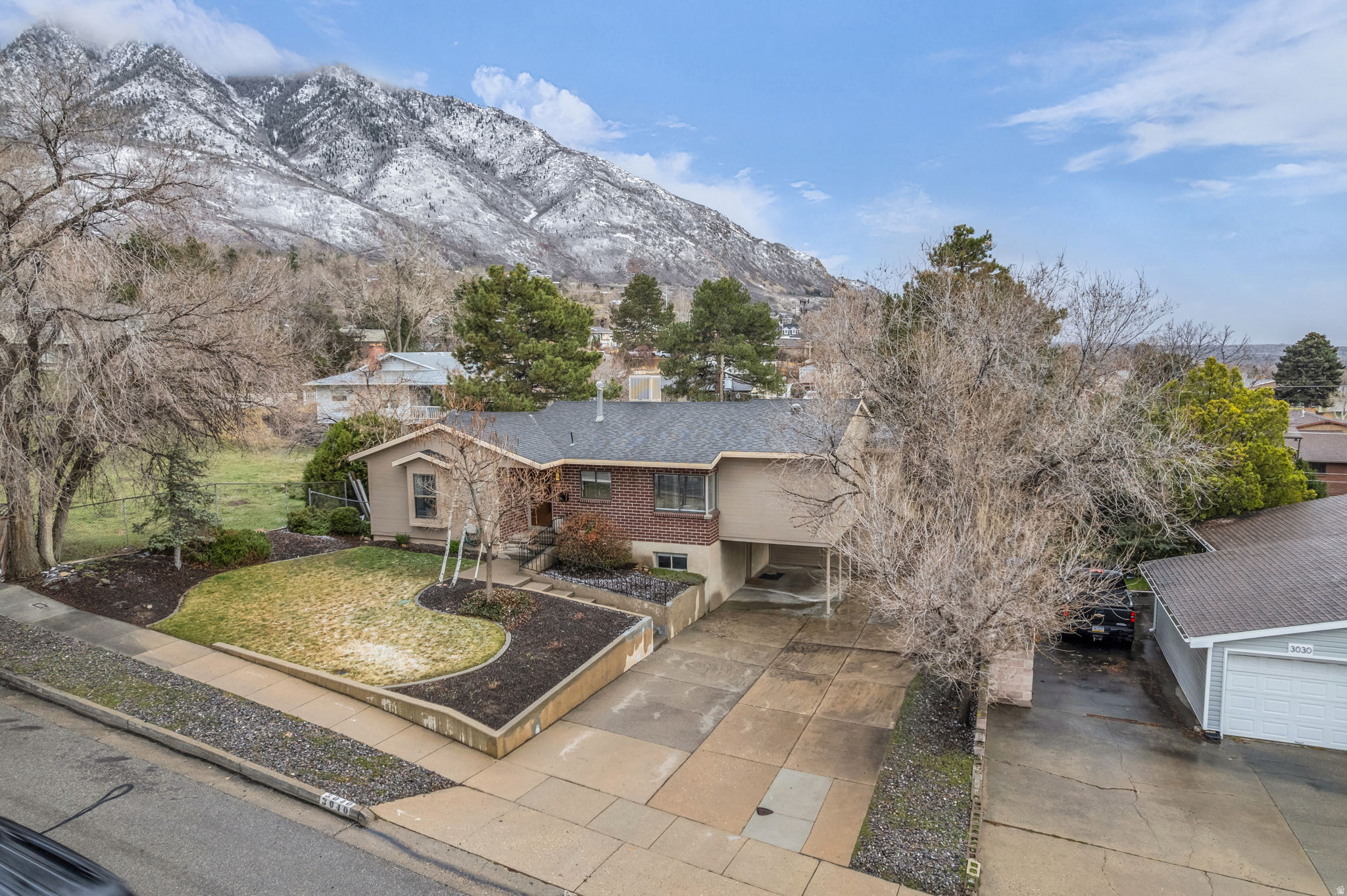 HOLLADAY HILLS - Residential