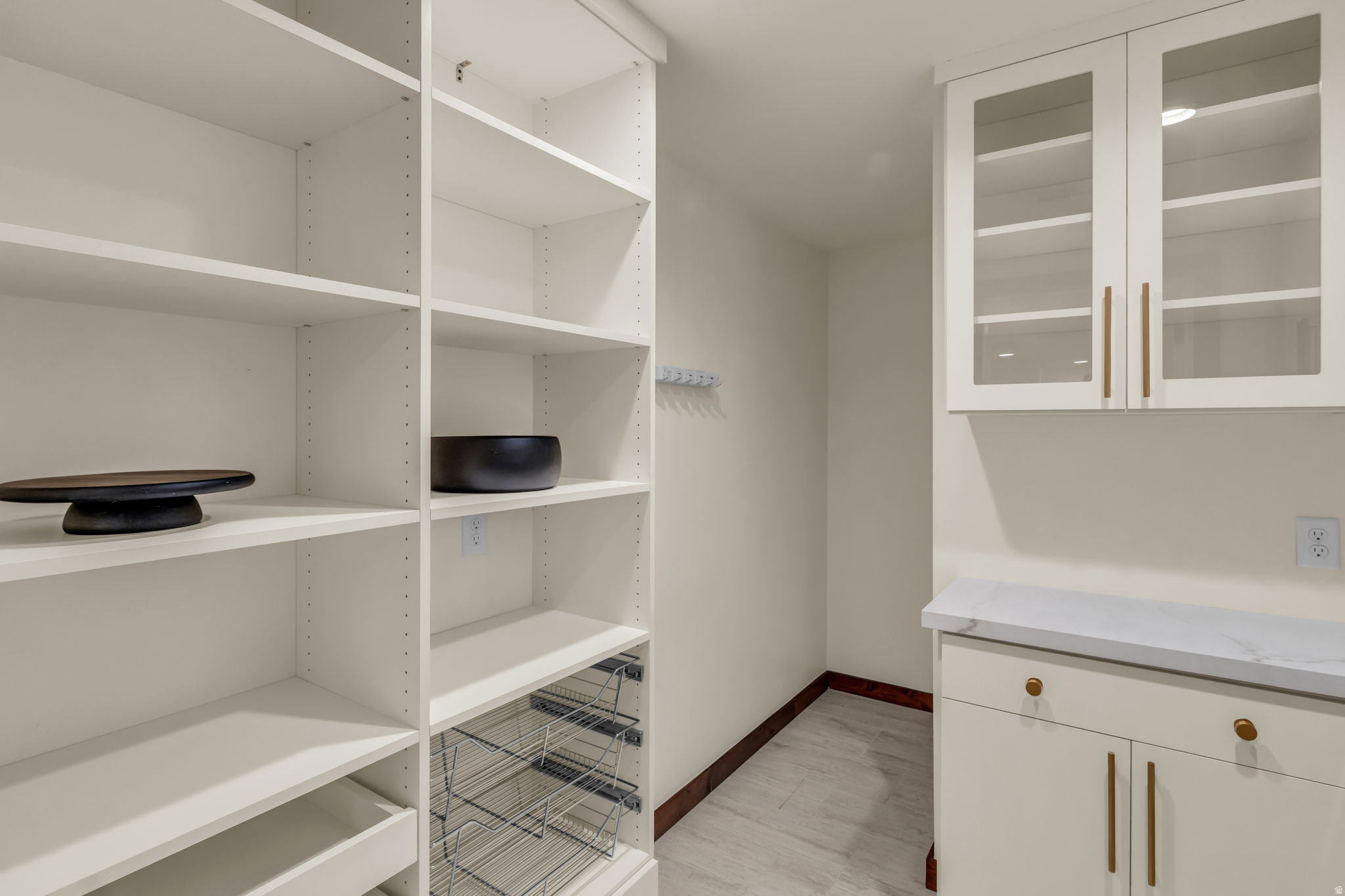 HOLLADAY HILLS - Residential