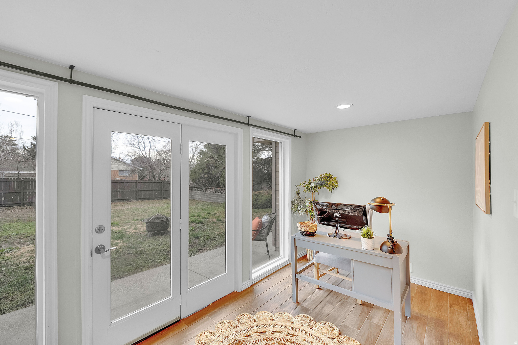 HOLLADAY HILLS - Residential