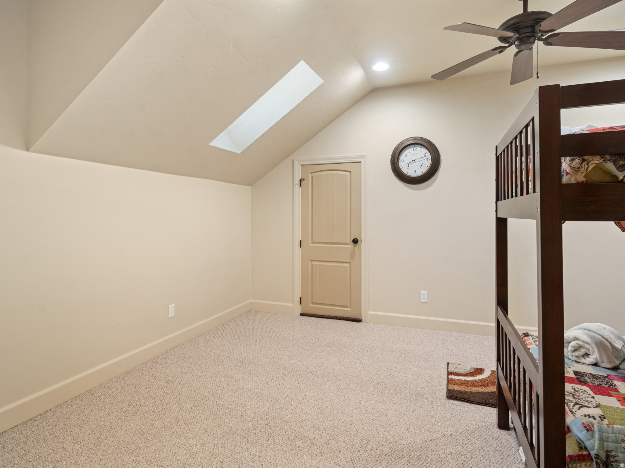 TRAPPERS RIDGE - Residential