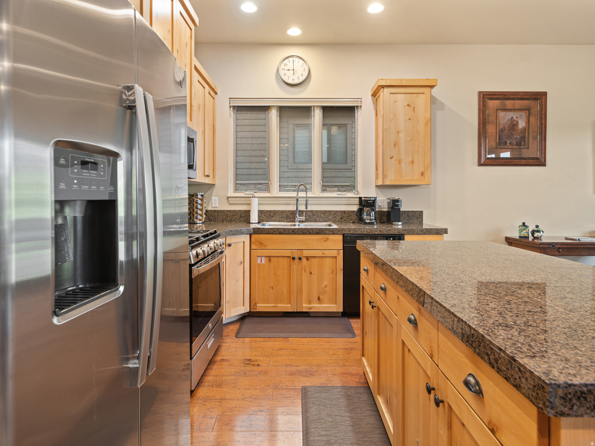 TRAPPERS RIDGE - Residential