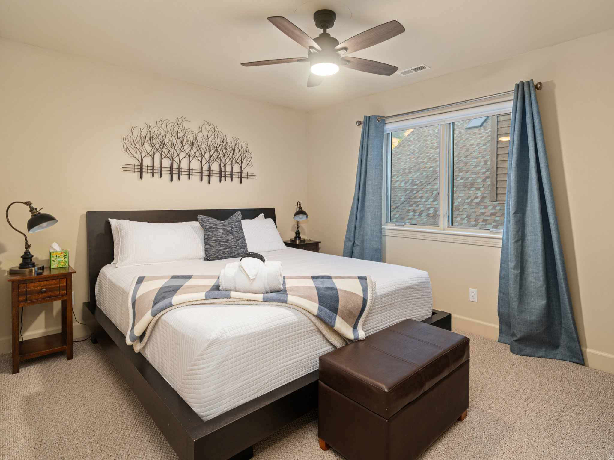 TRAPPERS RIDGE - Residential