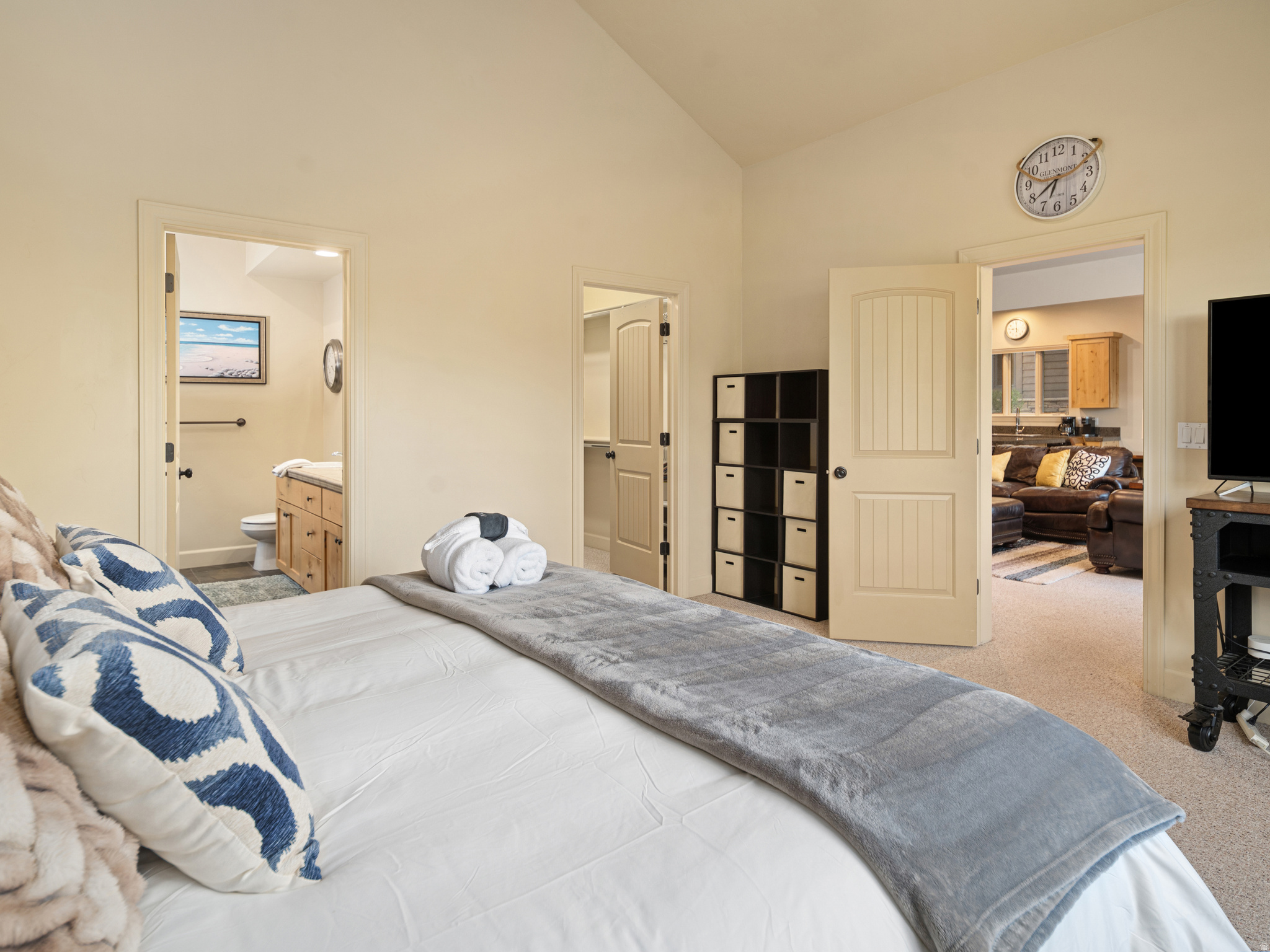 TRAPPERS RIDGE - Residential
