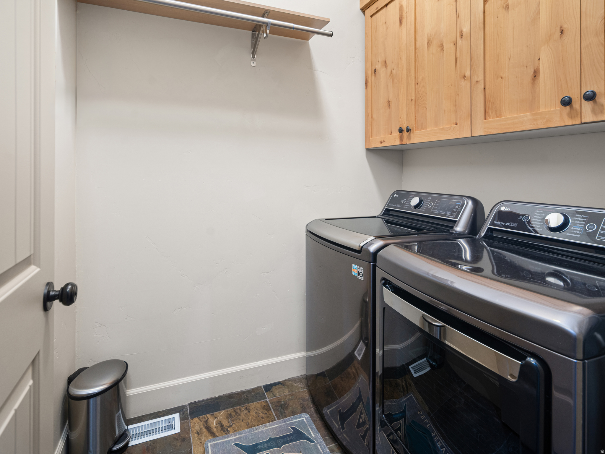 TRAPPERS RIDGE - Residential