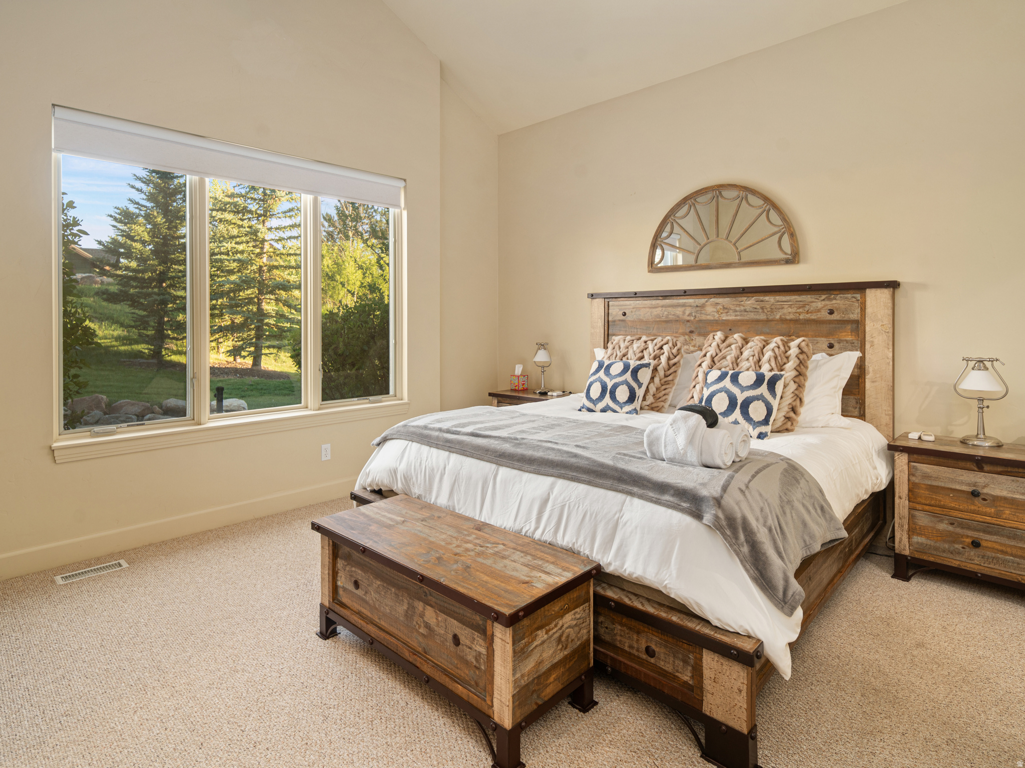 TRAPPERS RIDGE - Residential