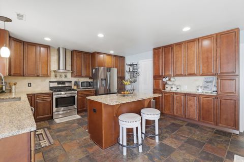 Tiny photo for 1652 W 800 S, Lehi, UT 84043 (MLS # 2154470)