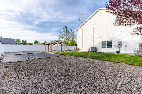 Tiny photo for 1652 W 800 S, Lehi, UT 84043 (MLS # 2154470)