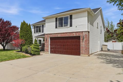 Tiny photo for 1652 W 800 S, Lehi, UT 84043 (MLS # 2154470)