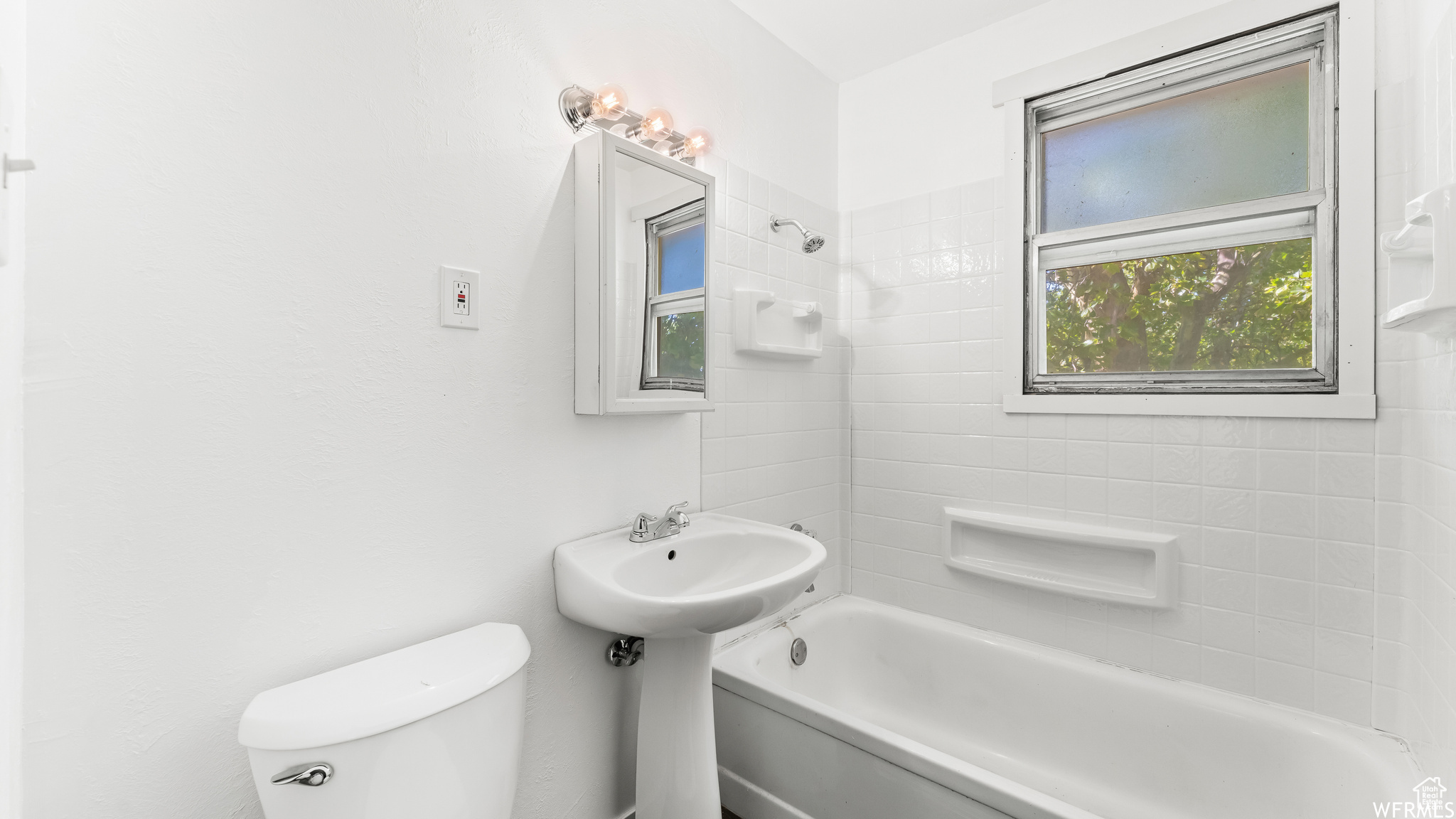 GRANDVIEW ACRES - Residential