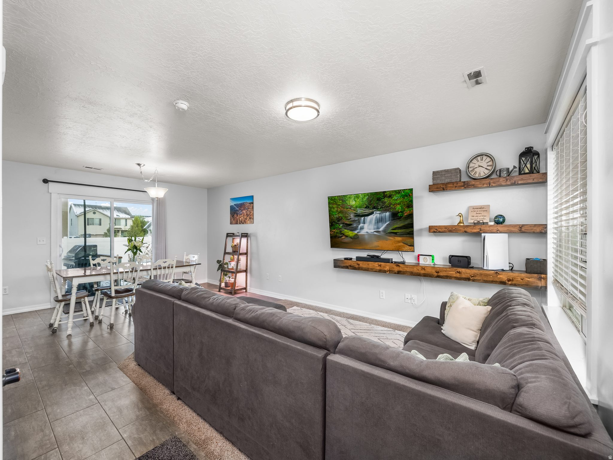 SPANISH FIELDS - Residential