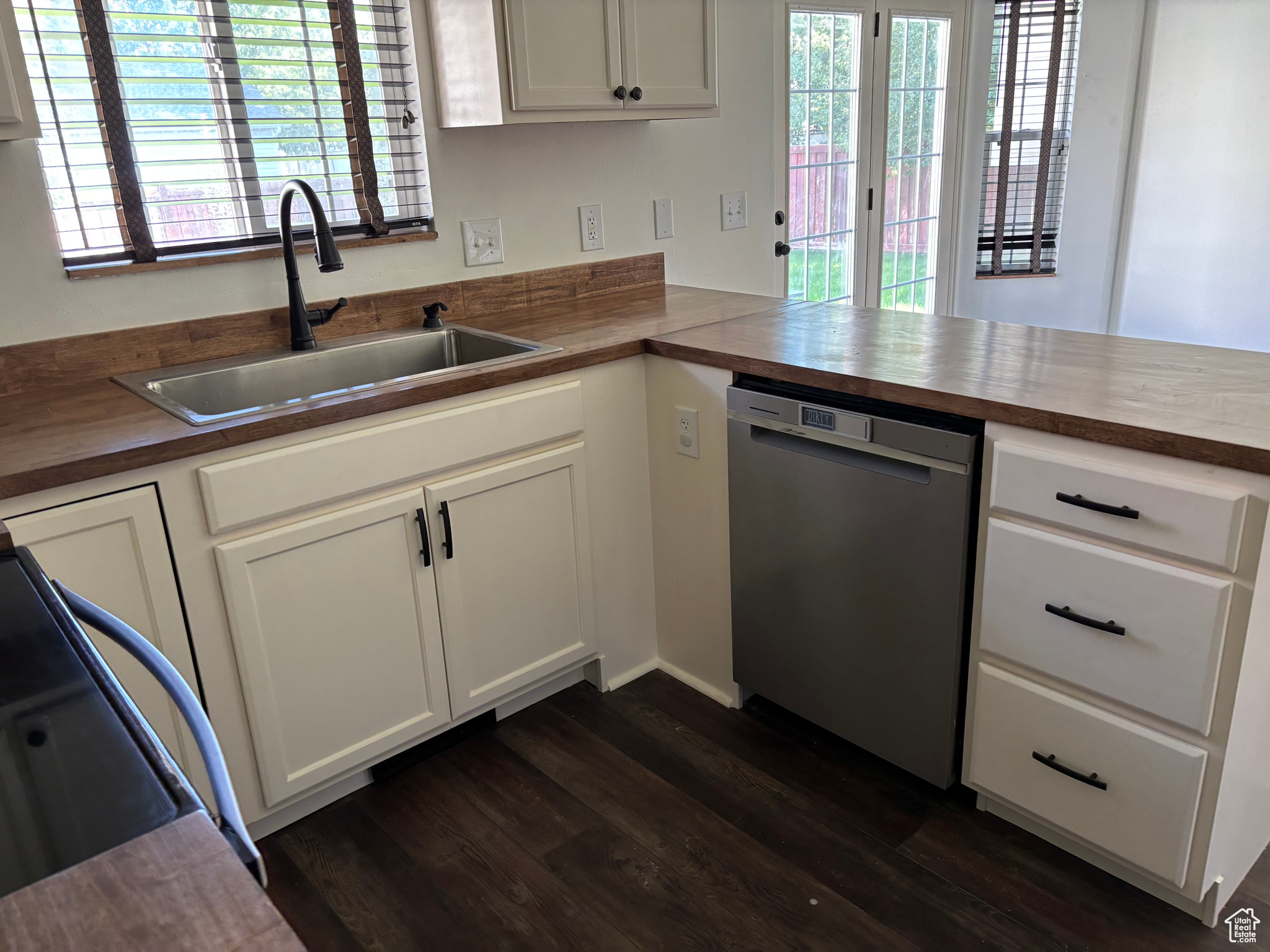 STELLA ESTATES - Residential