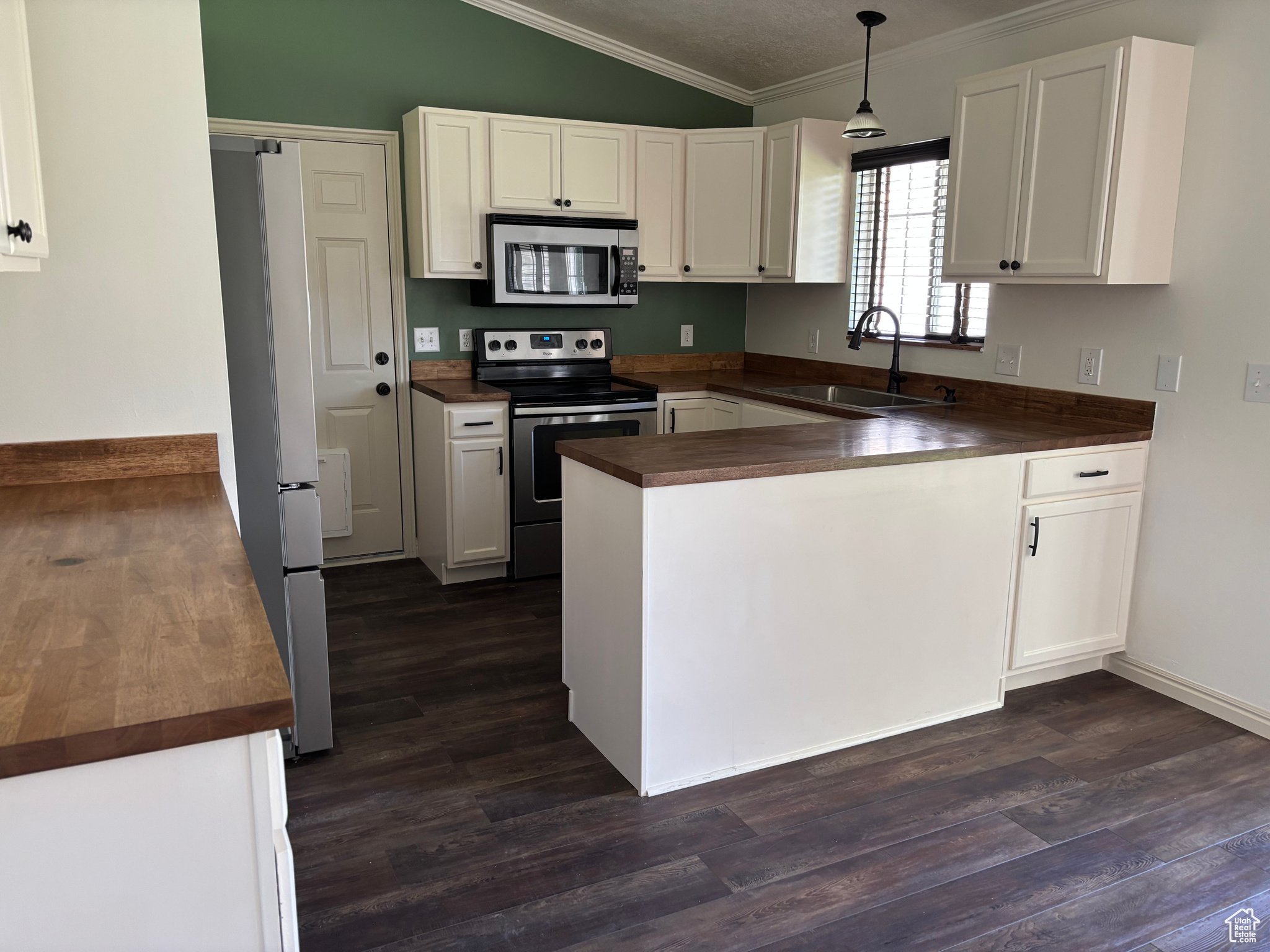 STELLA ESTATES - Residential
