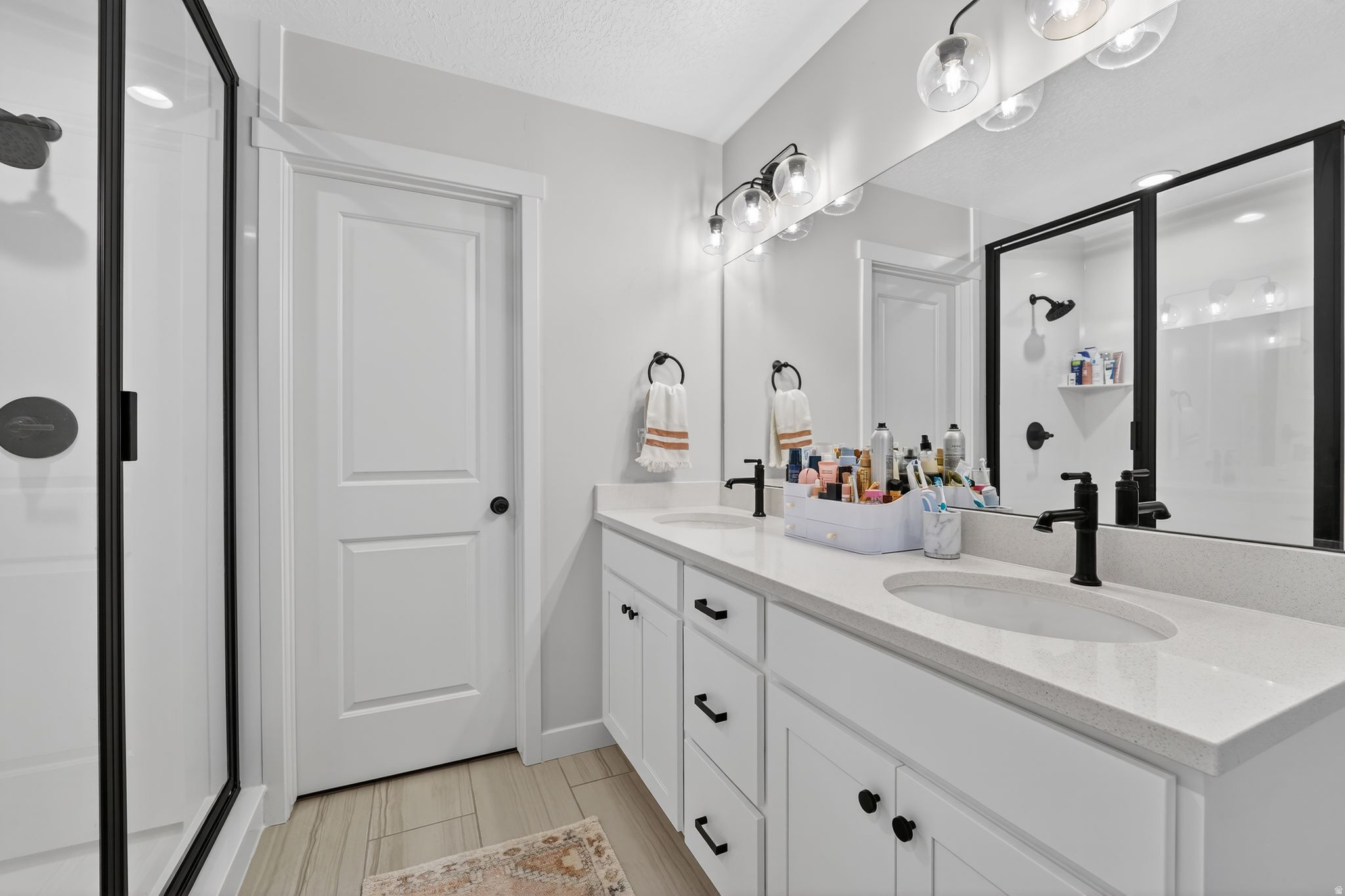 HILL FARMS - Residential