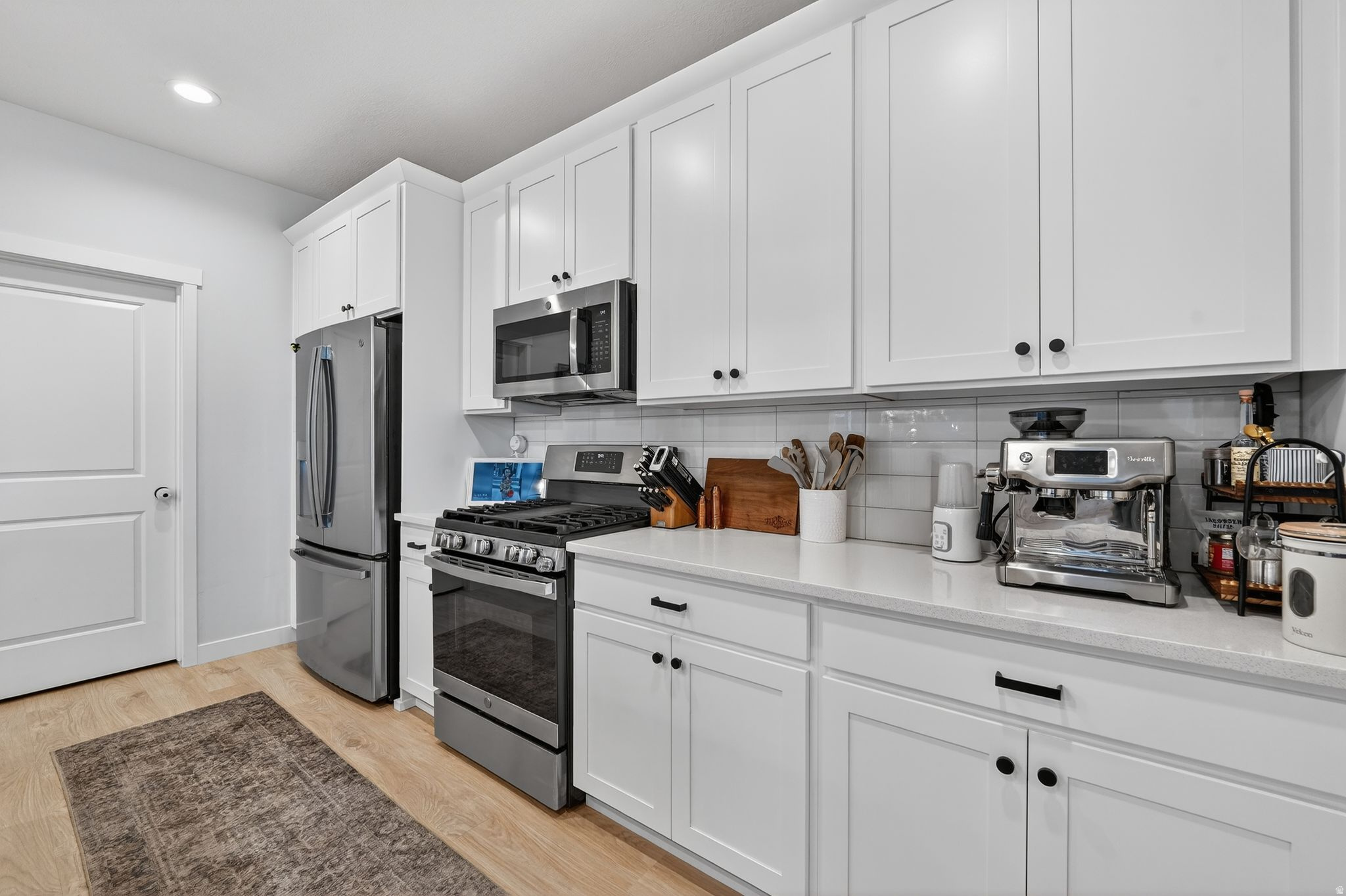 HILL FARMS - Residential