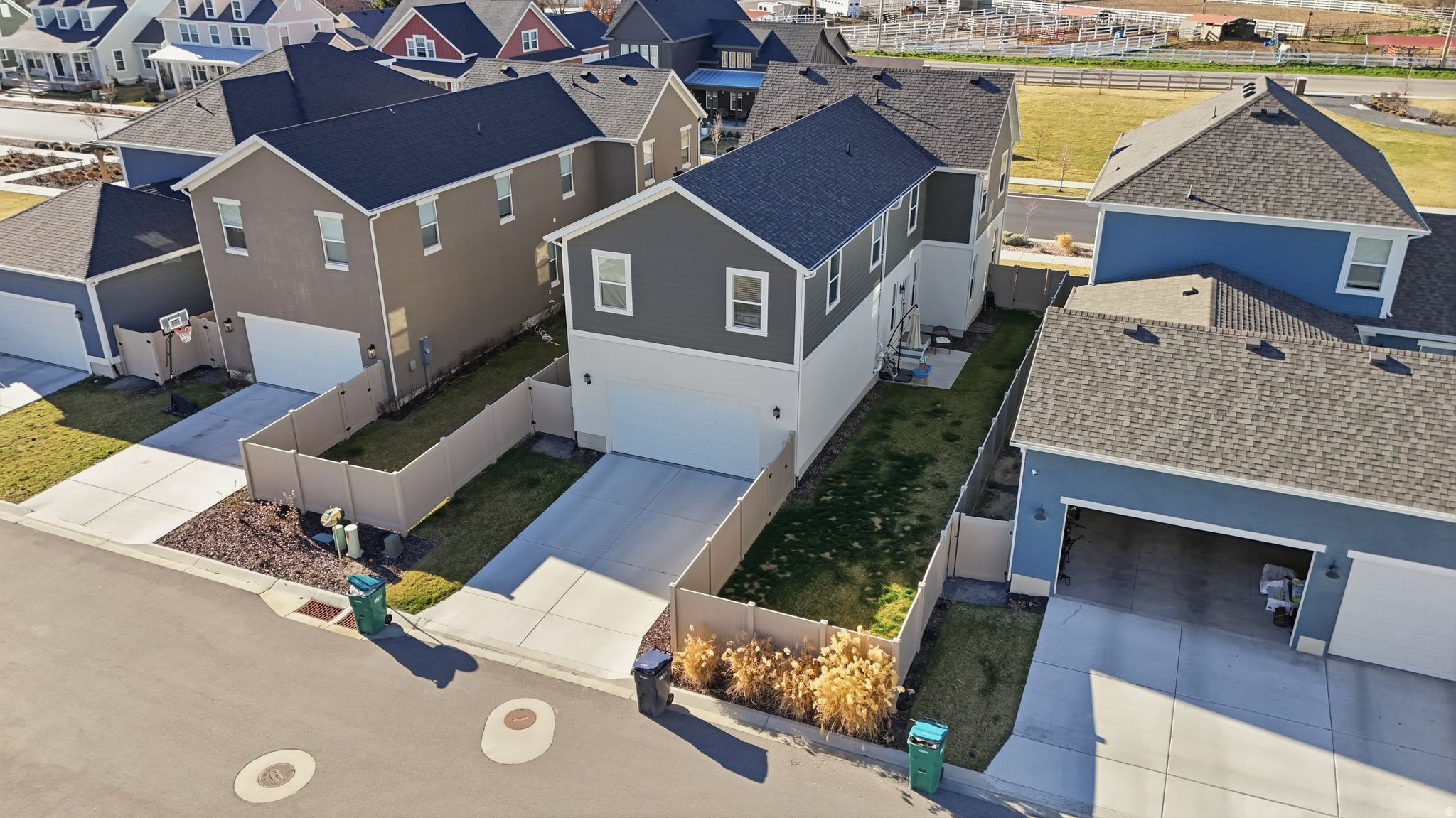 HILL FARMS - Residential