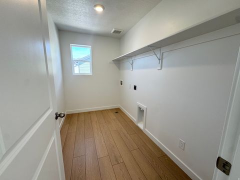 Tiny photo for 2915 N KINGBIRD DR #610, Eagle Mountain, UT 84005 (MLS # 2148406)