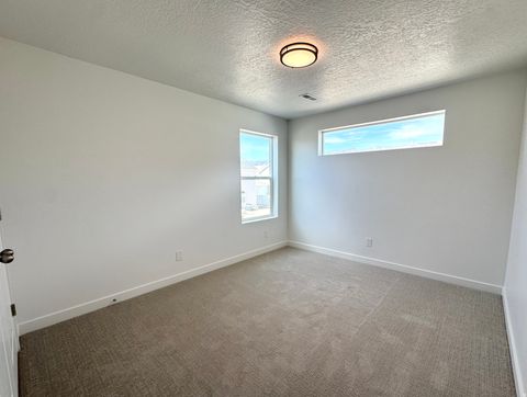 Tiny photo for 2915 N KINGBIRD DR #610, Eagle Mountain, UT 84005 (MLS # 2148406)