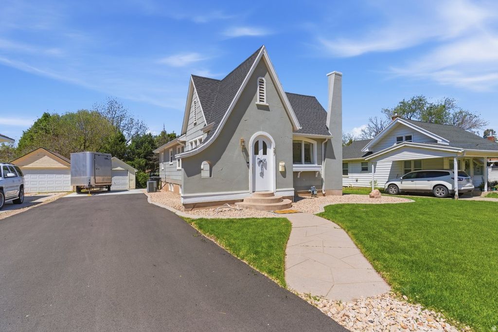 Photo of 27 N 400 E, Brigham City, UT 84302 (MLS # 2155995)