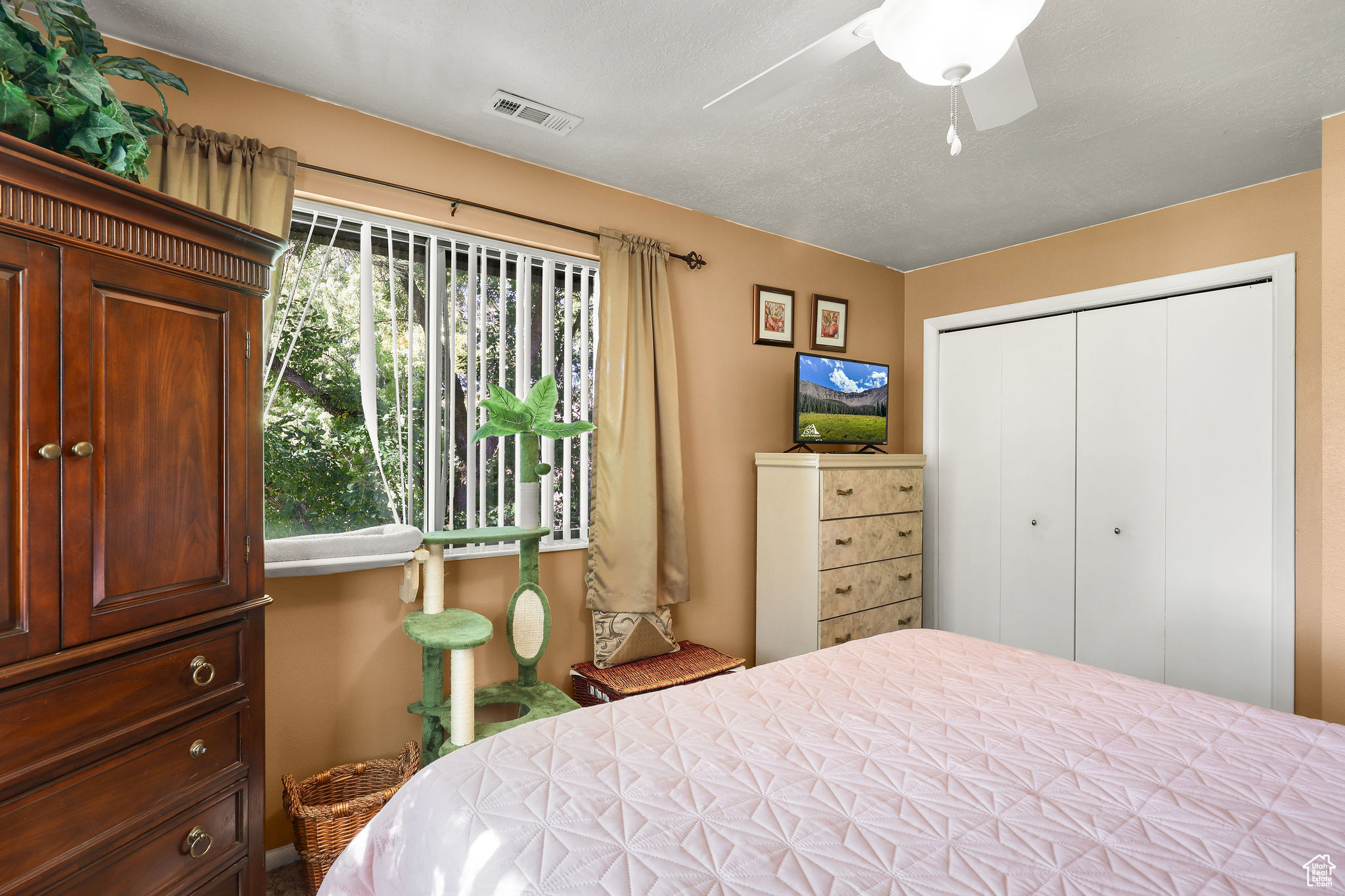 CHERRY WOOD - Residential