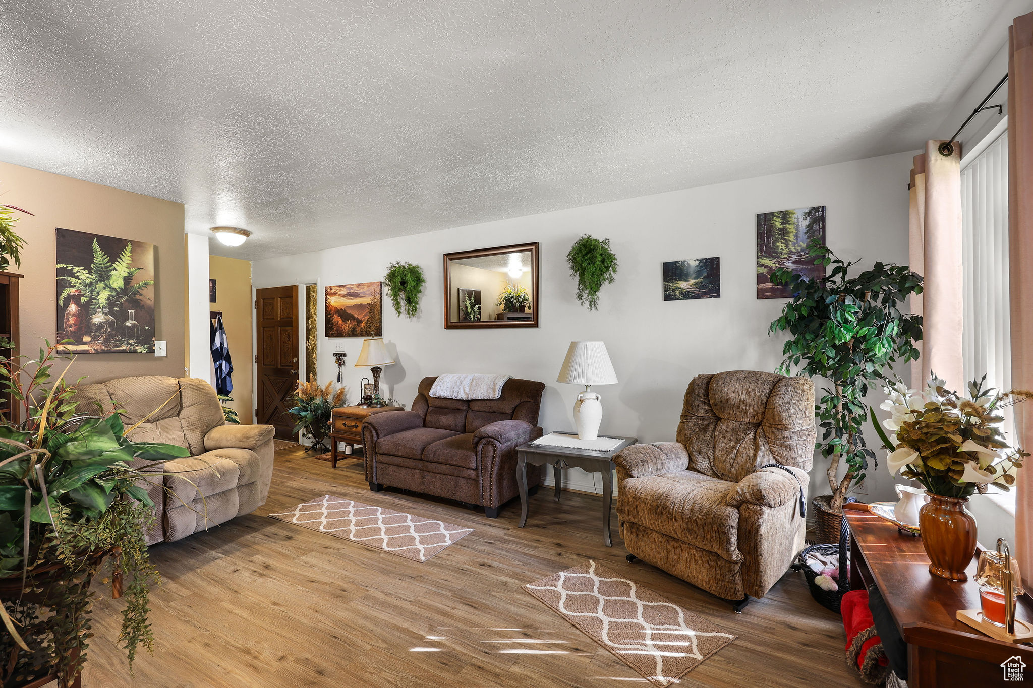 CHERRY WOOD - Residential