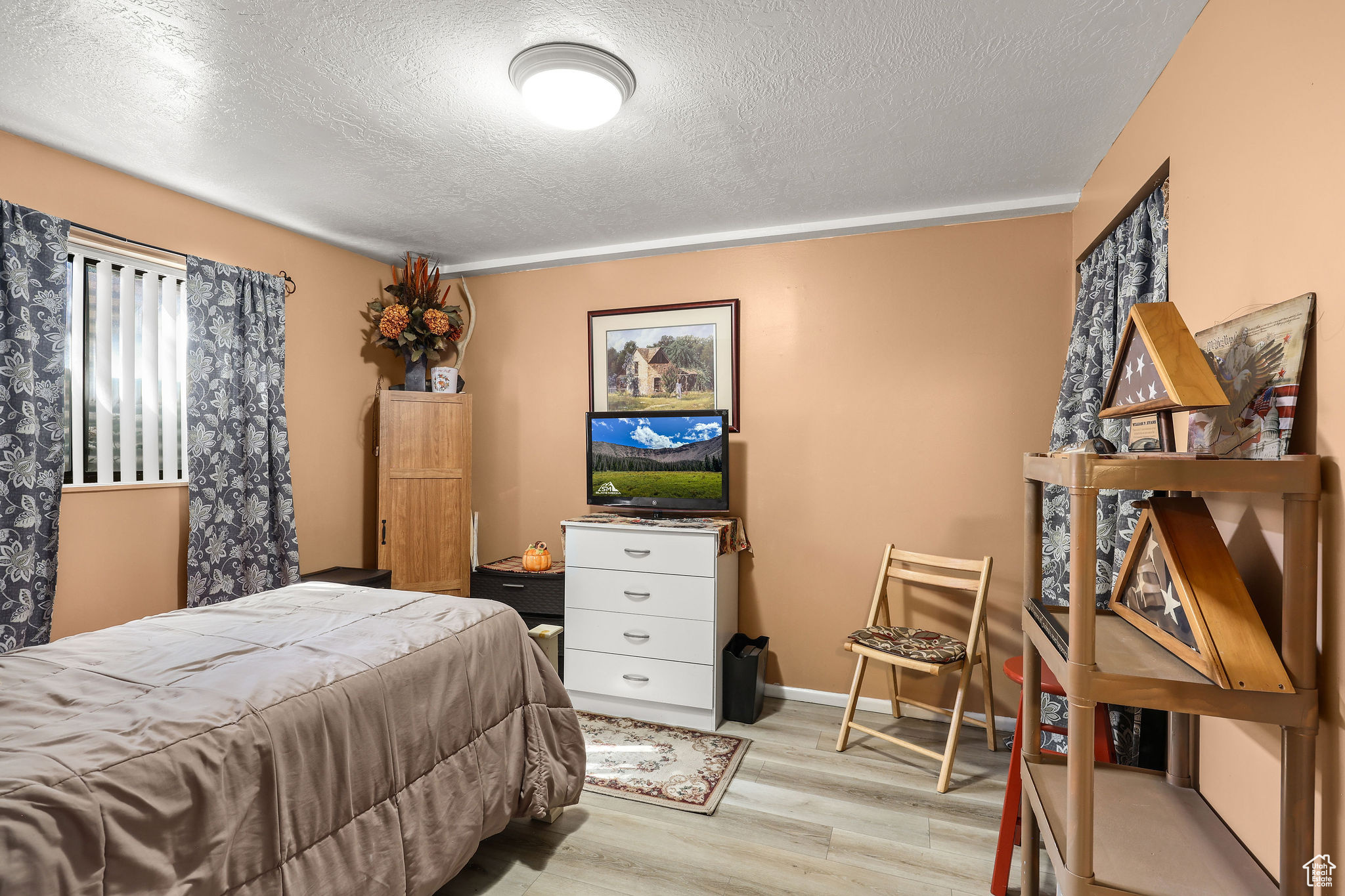 CHERRY WOOD - Residential