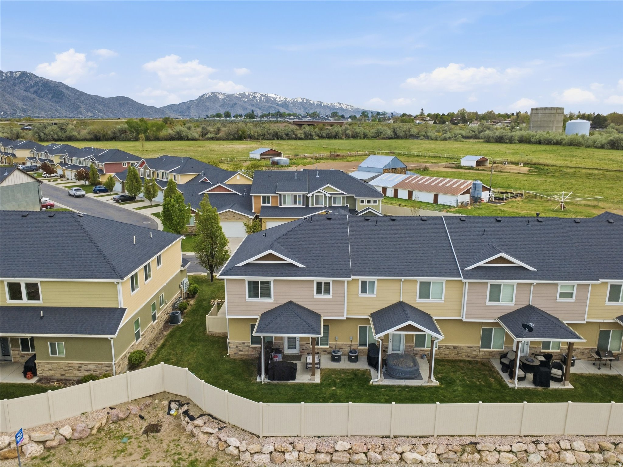 RIVERBEND - Residential