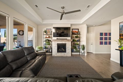 Tiny photo for 458 W SAGUARO WAY, Ivins, UT 84738 (MLS # 2126614)