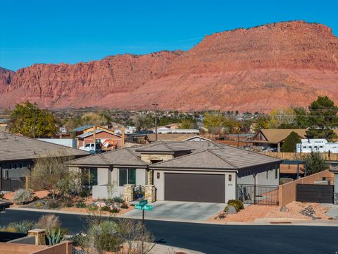 Tiny photo for 458 W SAGUARO WAY, Ivins, UT 84738 (MLS # 2126614)