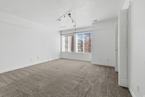 Tiny photo for 977 E 100 S, Payson, UT 84651 (MLS # 2143767)