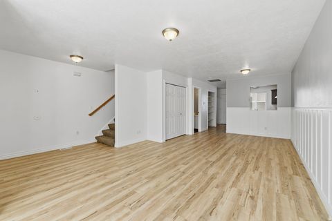 Tiny photo for 977 E 100 S, Payson, UT 84651 (MLS # 2143767)