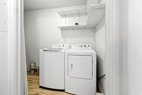 Tiny photo for 977 E 100 S, Payson, UT 84651 (MLS # 2143767)