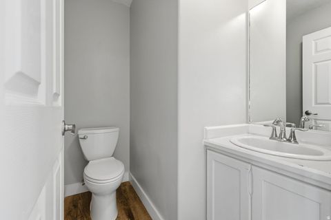 Tiny photo for 977 E 100 S, Payson, UT 84651 (MLS # 2143767)