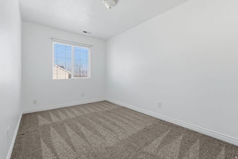 Tiny photo for 977 E 100 S, Payson, UT 84651 (MLS # 2143767)