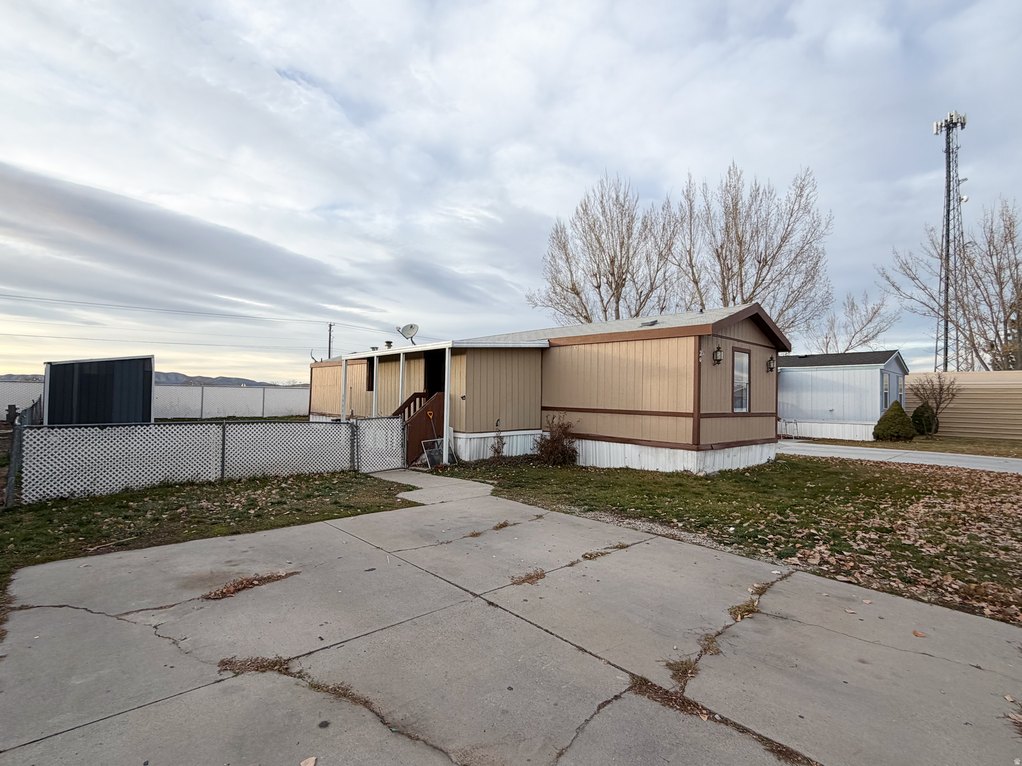 TOWN AND COUNTRY ESTATES - Residential