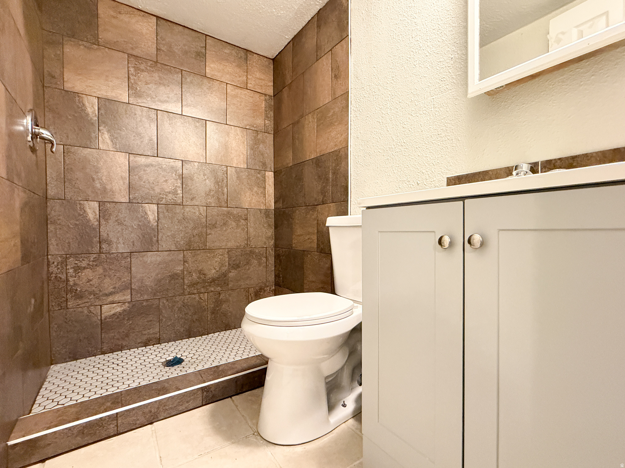 TOWN AND COUNTRY ESTATES - Residential