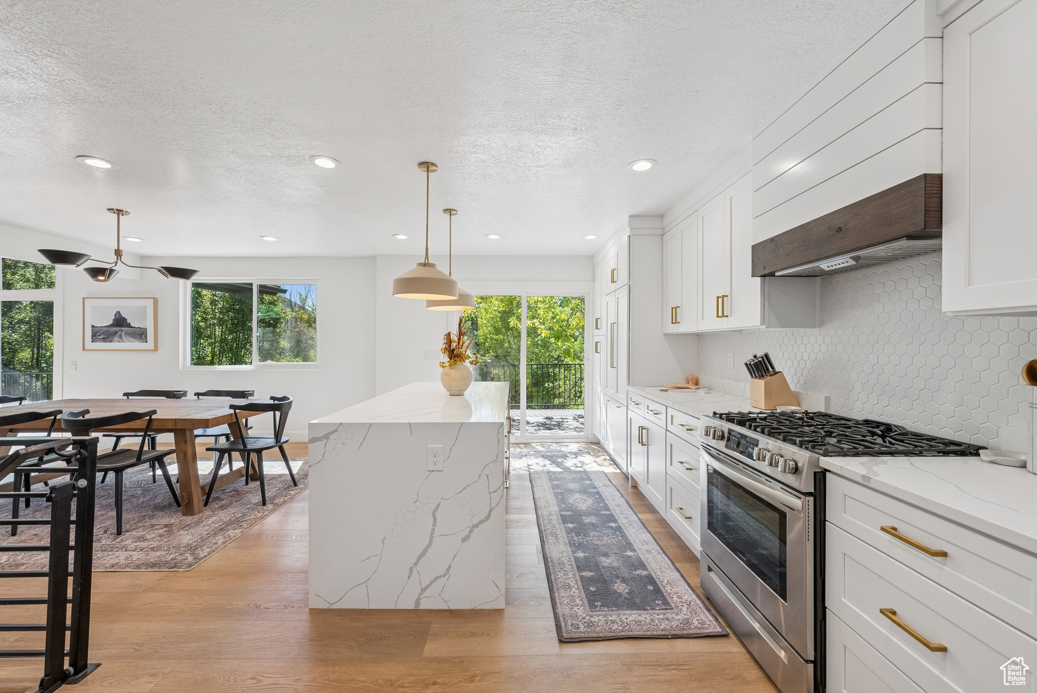 MOUNT OLYMPUS HTS - Residential