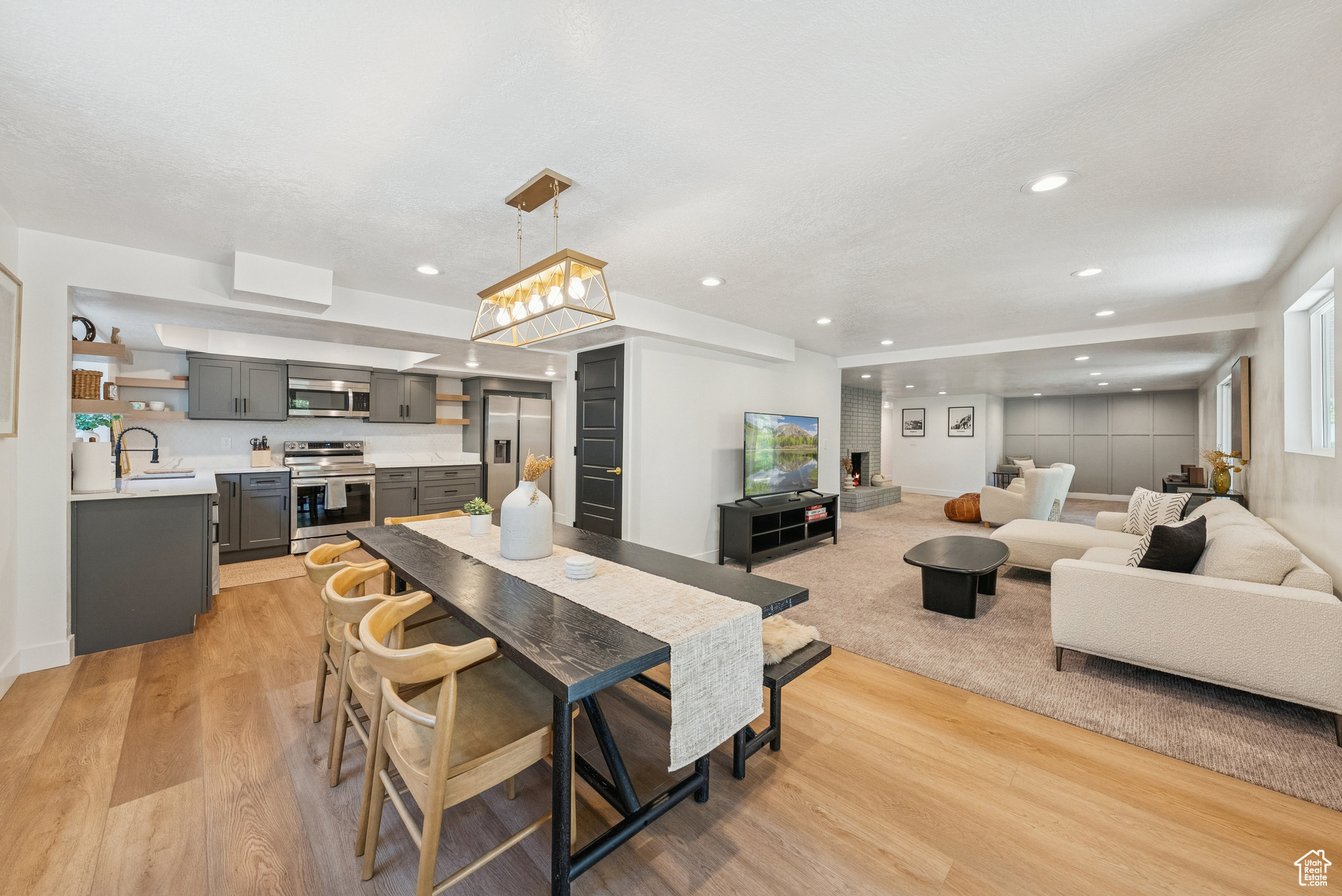MOUNT OLYMPUS HTS - Residential