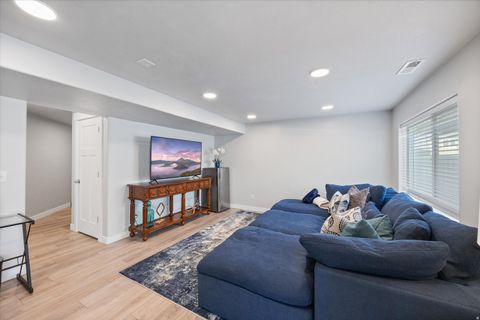 Tiny photo for 14443 S QUIET SHADE DR, Herriman, UT 84096 (MLS # 2135608)