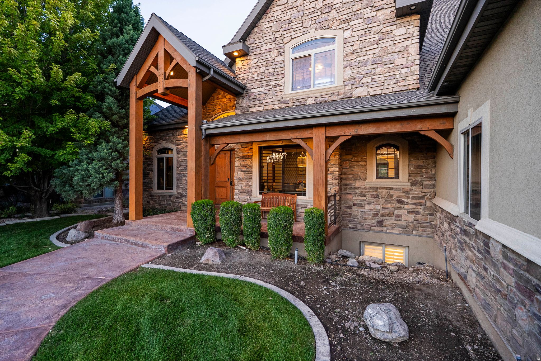 CHERRY CREEK - Residential