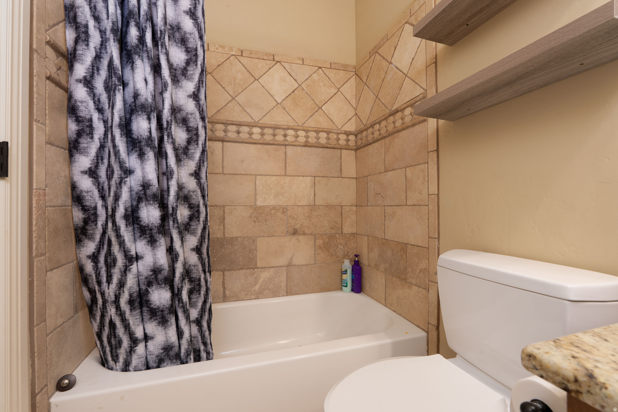 CHERRY CREEK - Residential