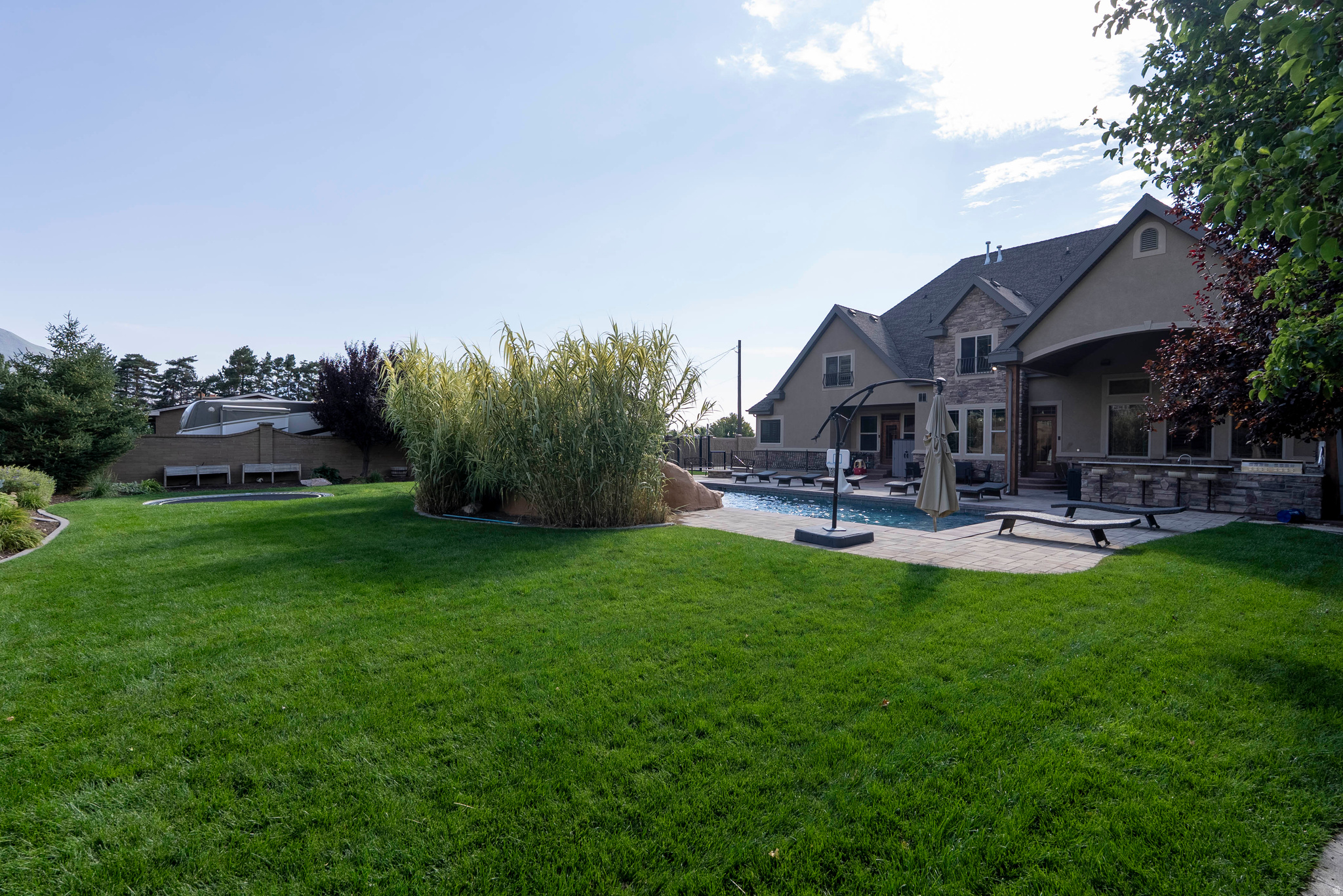 CHERRY CREEK - Residential