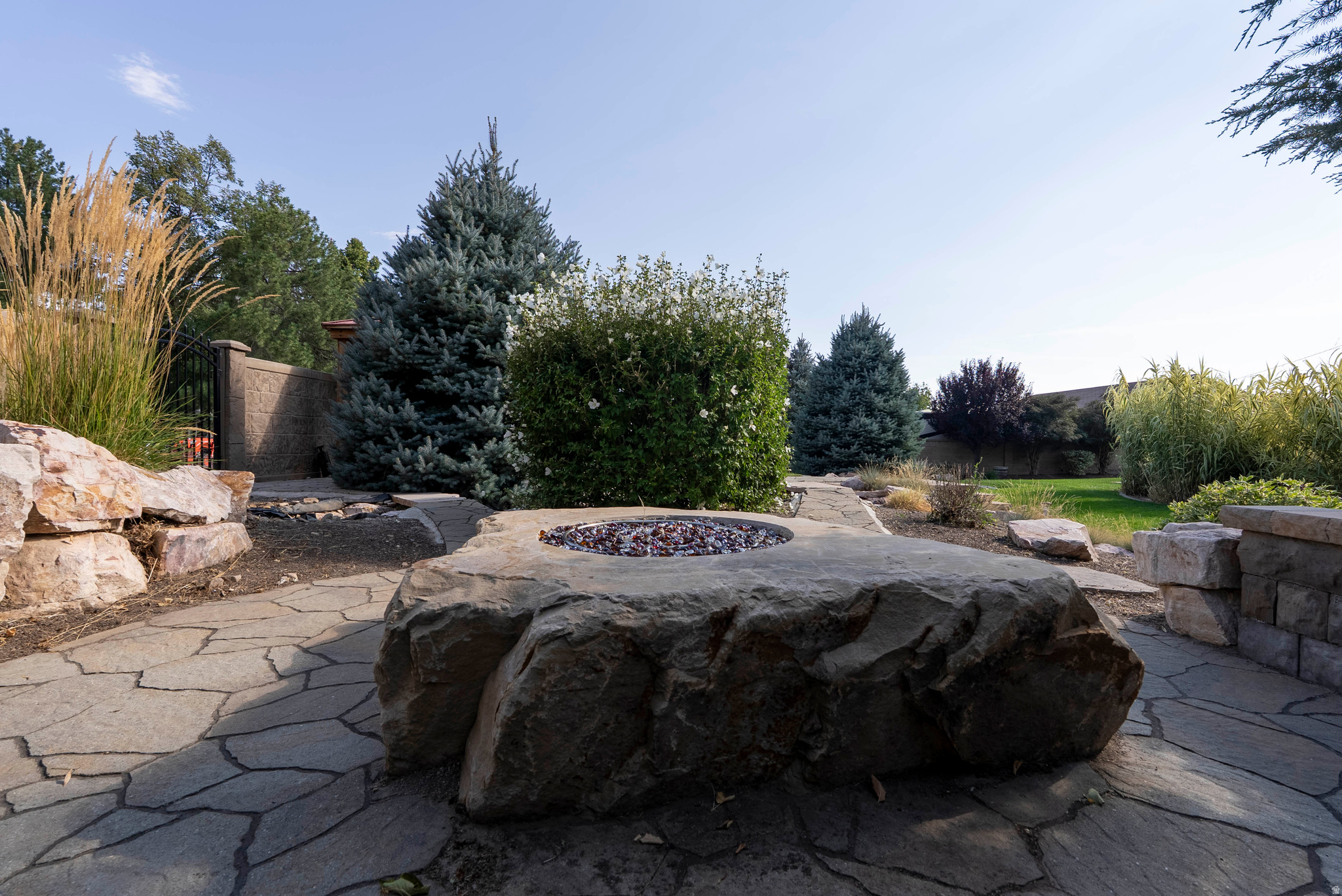 CHERRY CREEK - Residential