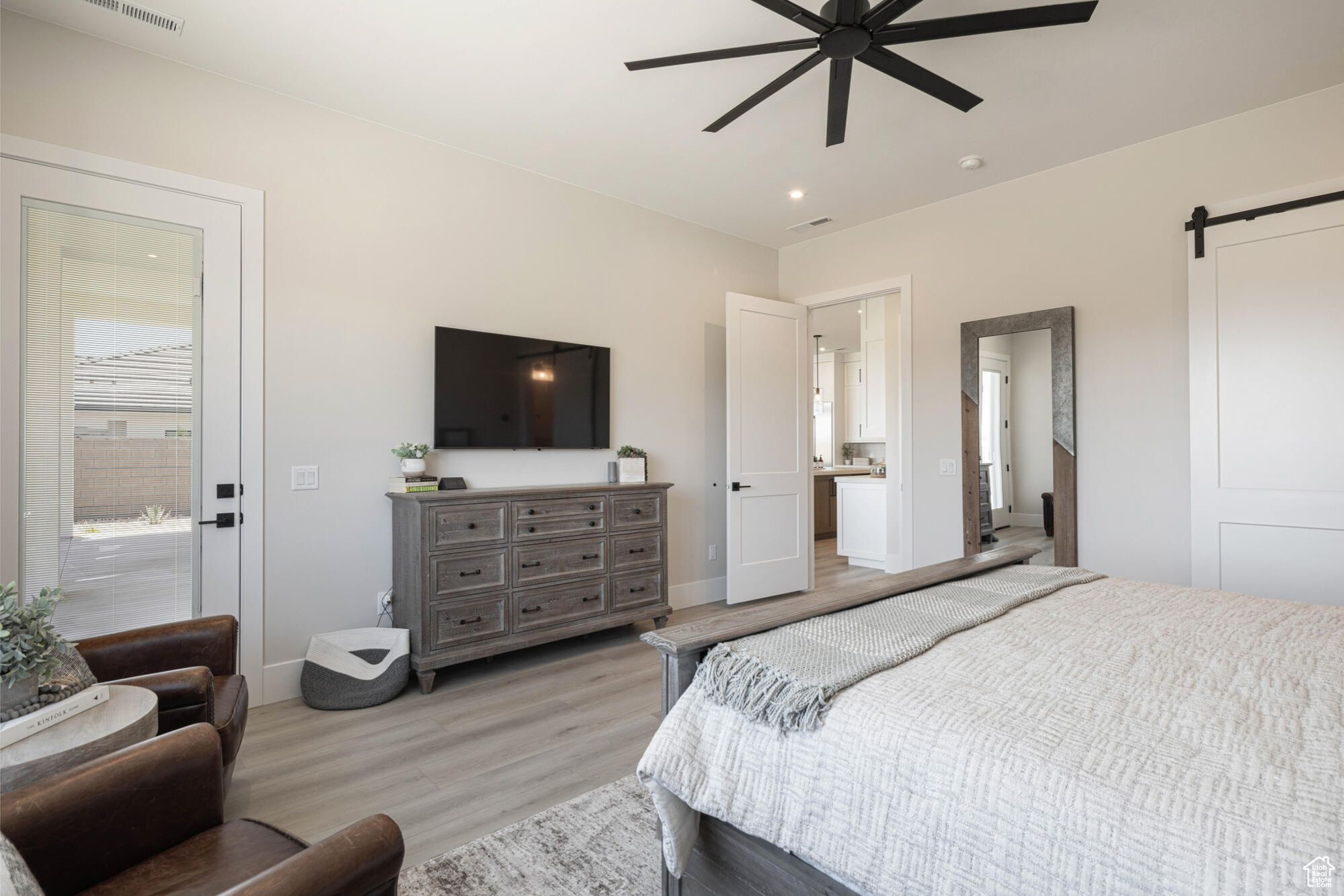 CHELSEY - Residential