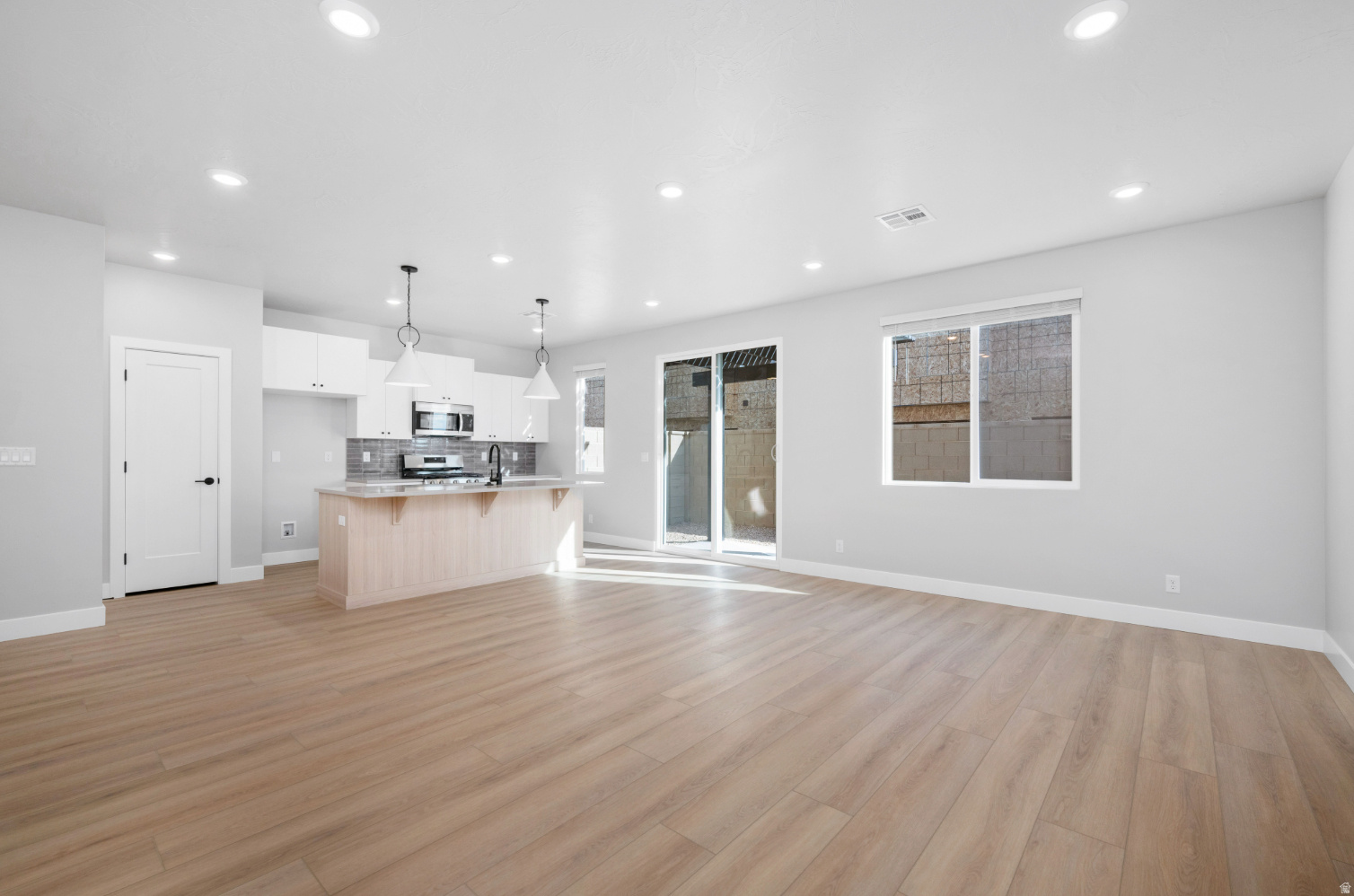 RISE AT CORAL CANYON - Residential